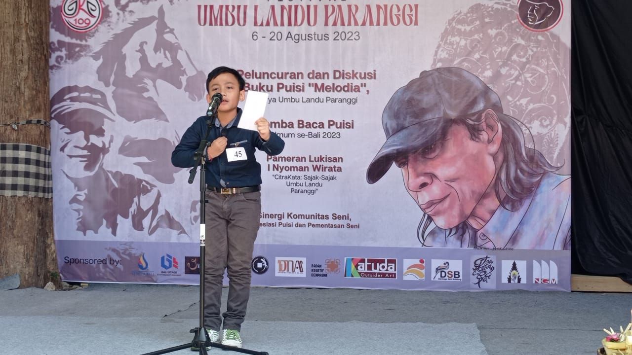 podiumnews.com-71 Peserta Ikuti Festival Umbu Landu Paranggi 